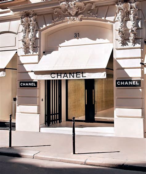 dove trovare chanel a bari|Negozi e punti vendita CHANEL Bari .